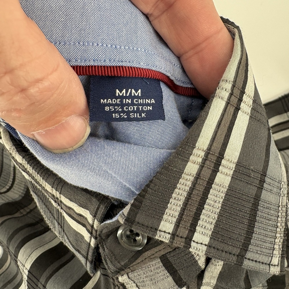 Tommy Bahama Men's Medium Grey Plaid Long Sleeve Button Up Light Flannel - Picture 3 of 11